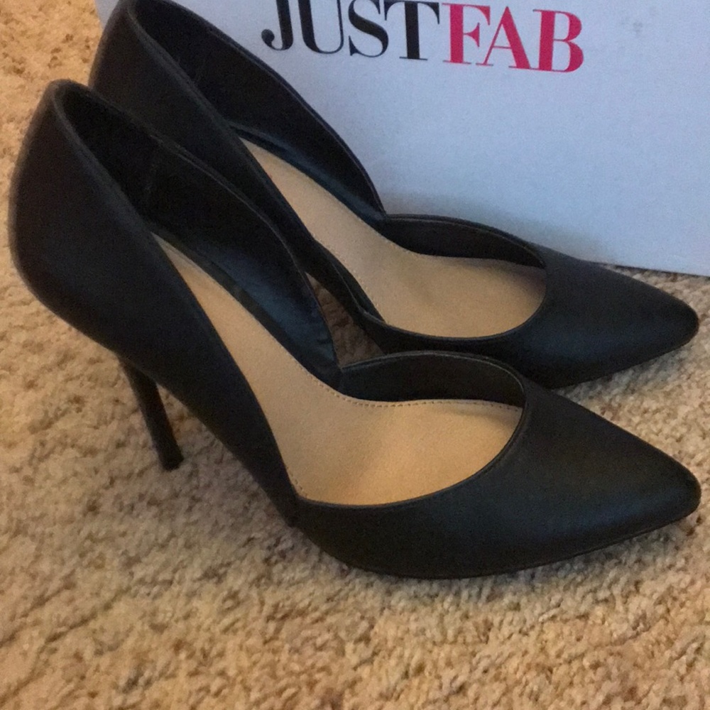 JustFab Madison faux black leather heels. - Picture 2 of 4